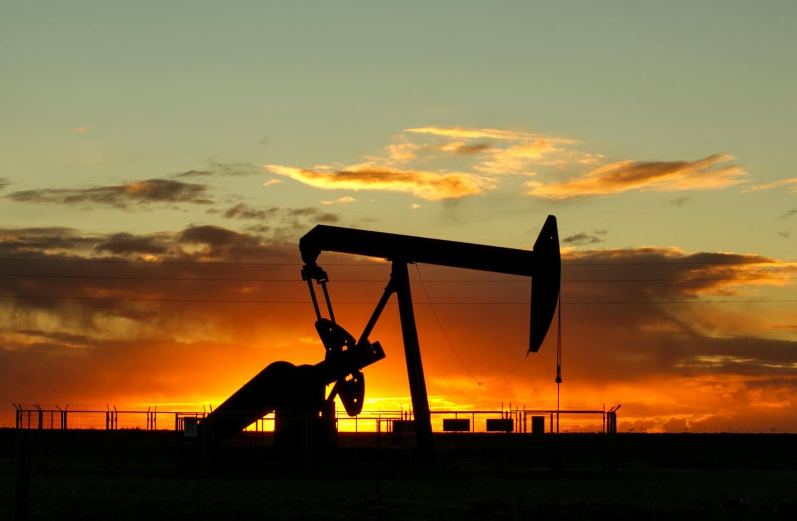 India's Oil Imports from Russia Fall in September but Remain Significant