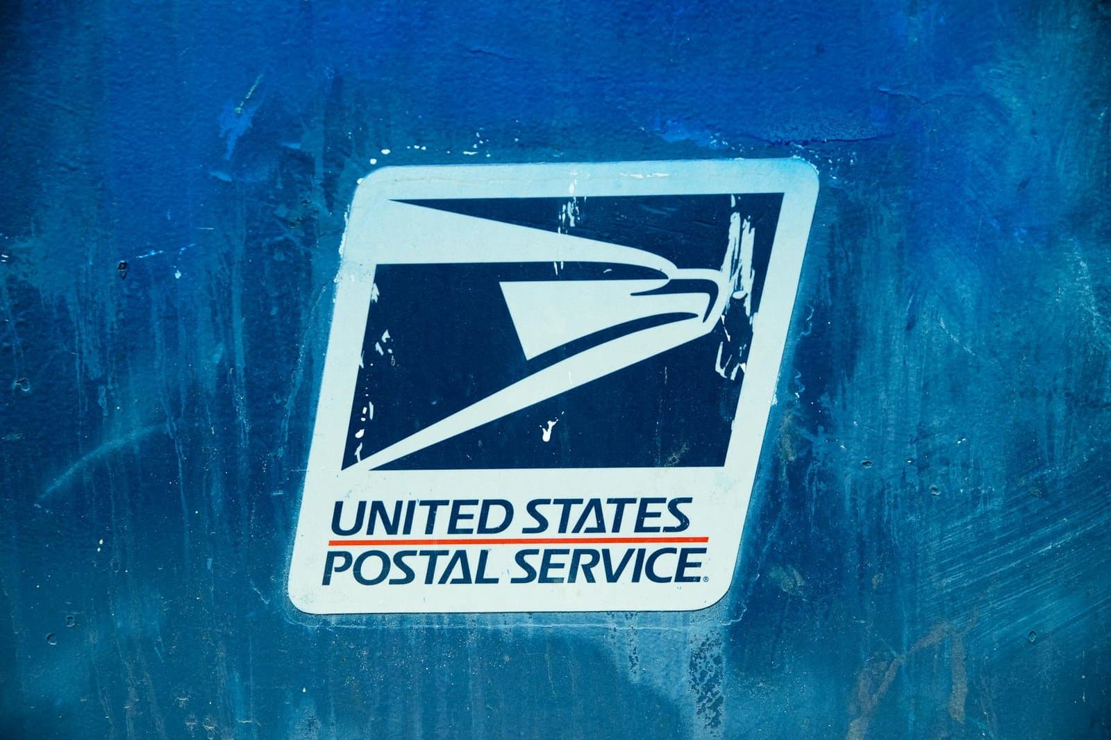USPS Suspends Parcel Shipments from China and Hong Kong: Impact on Consumers and Businesses