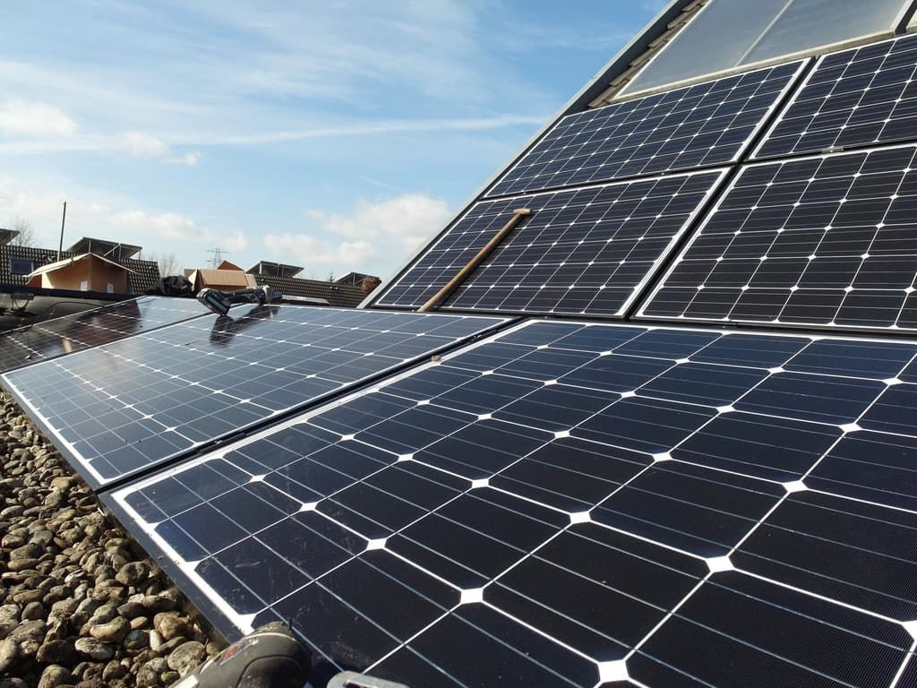 India’s Renewable Energy Growth, Nuclear Reforms, and Export Challenges: Key Government Insights