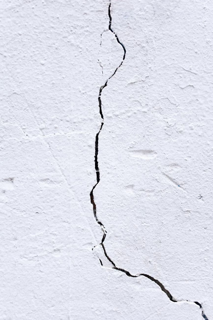 Powerful 7.7 Magnitude Earthquake Strikes Myanmar, Tremors Felt in India and Thailand