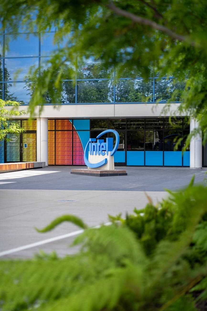 Trump Administration Considers Equity Stake in Intel