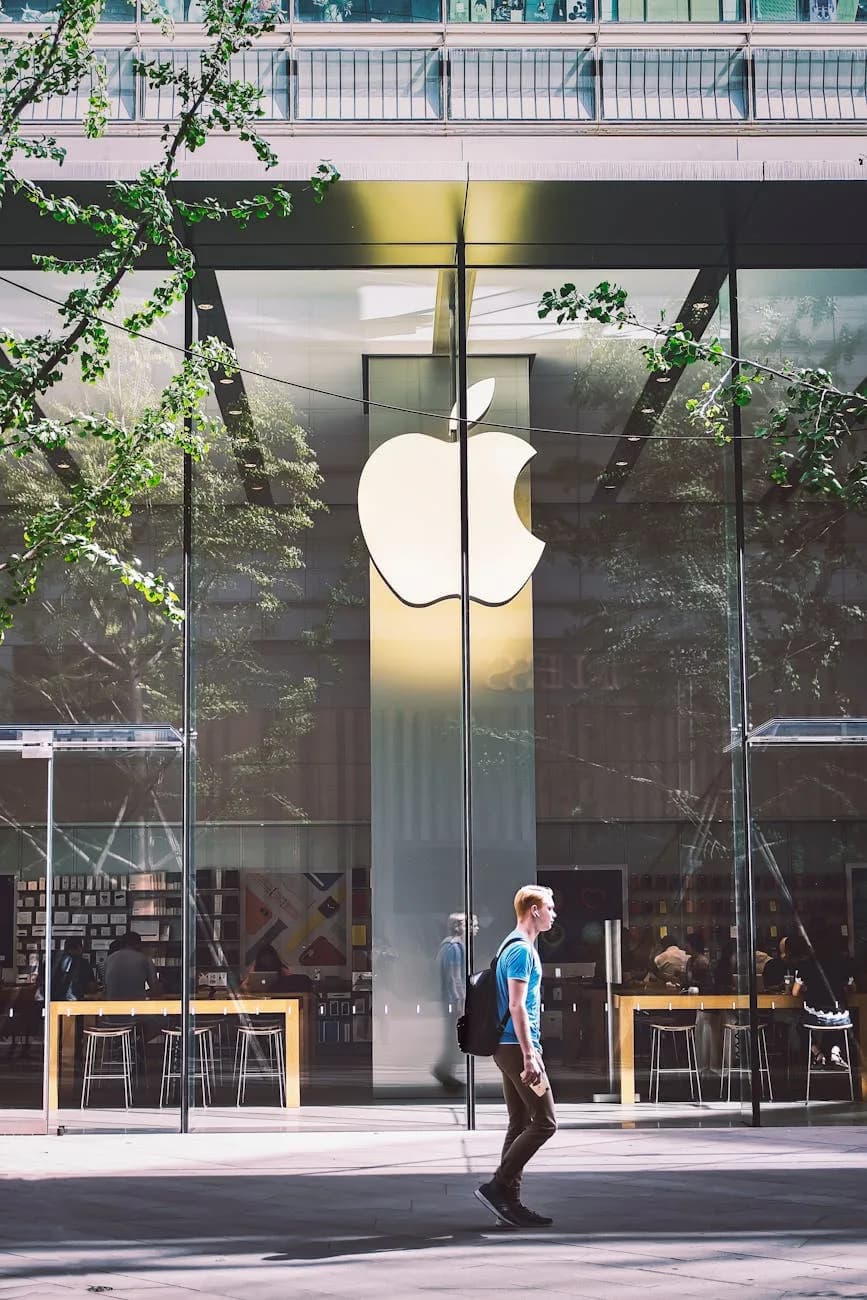 Apple Expands China Investment Despite Massive $600 Billion US Growth Push