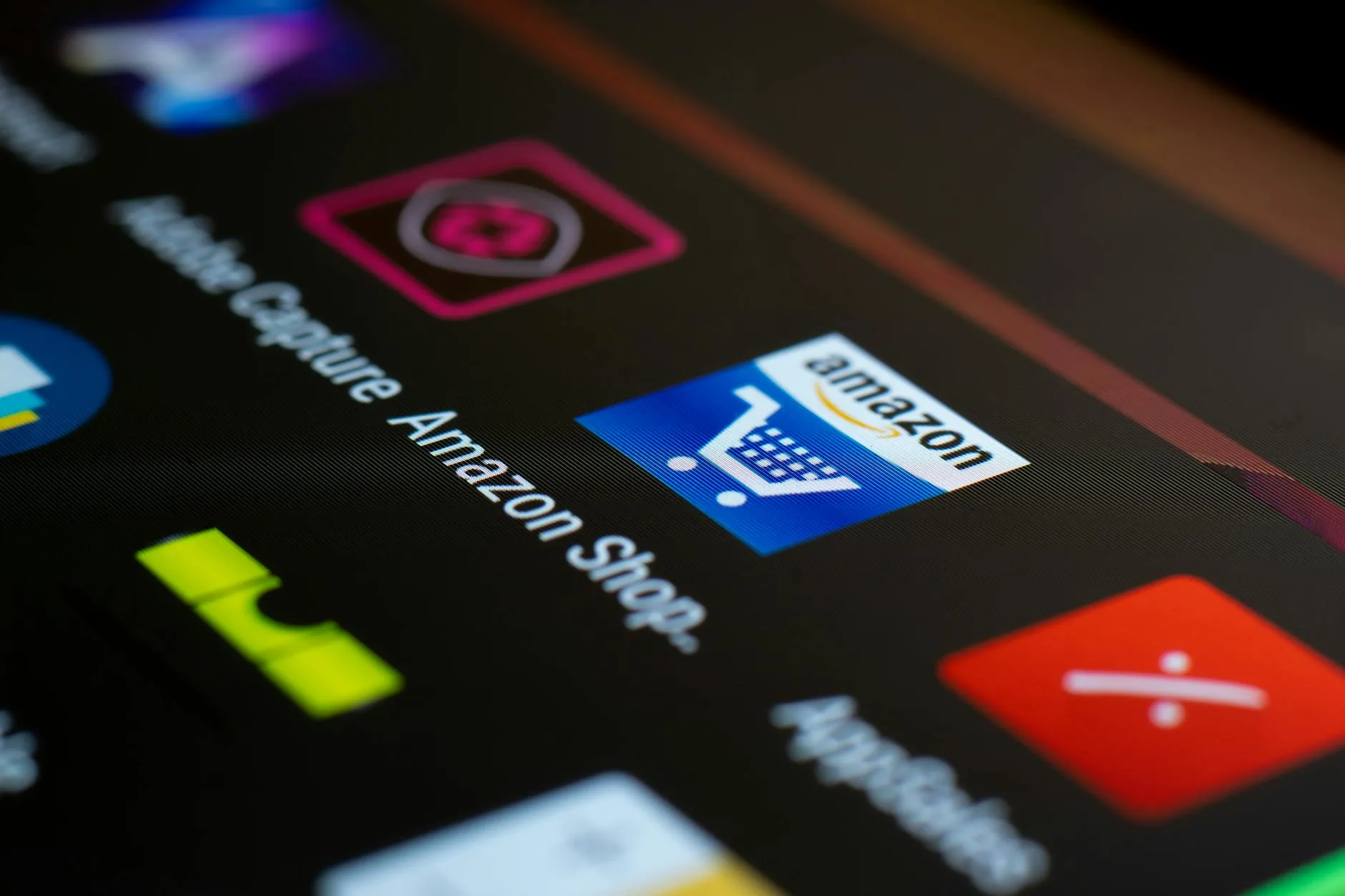 Amazon to Cut 30,000 Corporate Jobs and Boost AI Automation by 2027