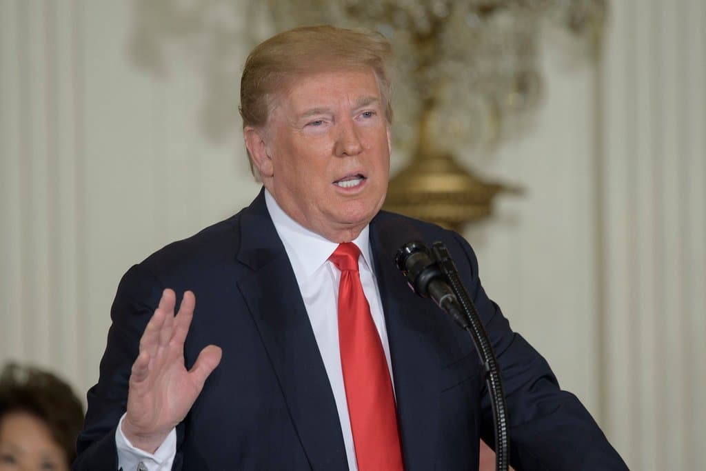 Trump Pauses Project Freedom in Hormuz as Iran Tightens Strait Control and Global Oil Risks Surge